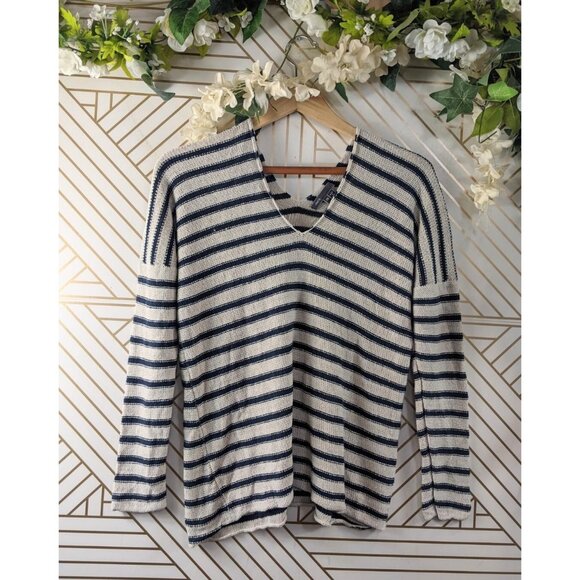 VINCE Women's Beige Navy Blue Striped Knit Sweater V Neck Pullover Size XS - Picture 1 of 7
